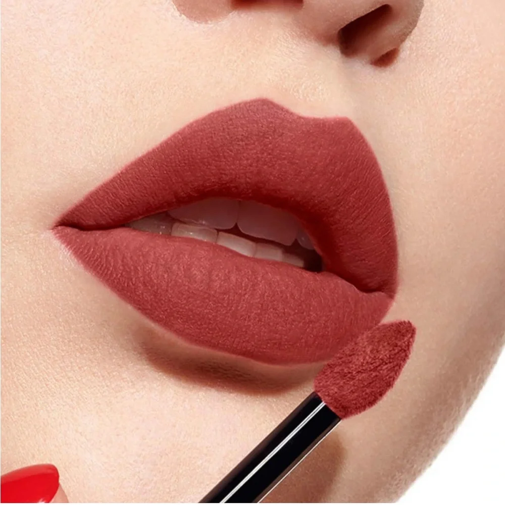 Rouge Dior Forever Liquid Lipstick in Forever Unique (820)